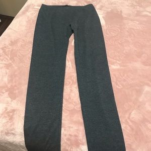 SO Stretchy comfy leggings